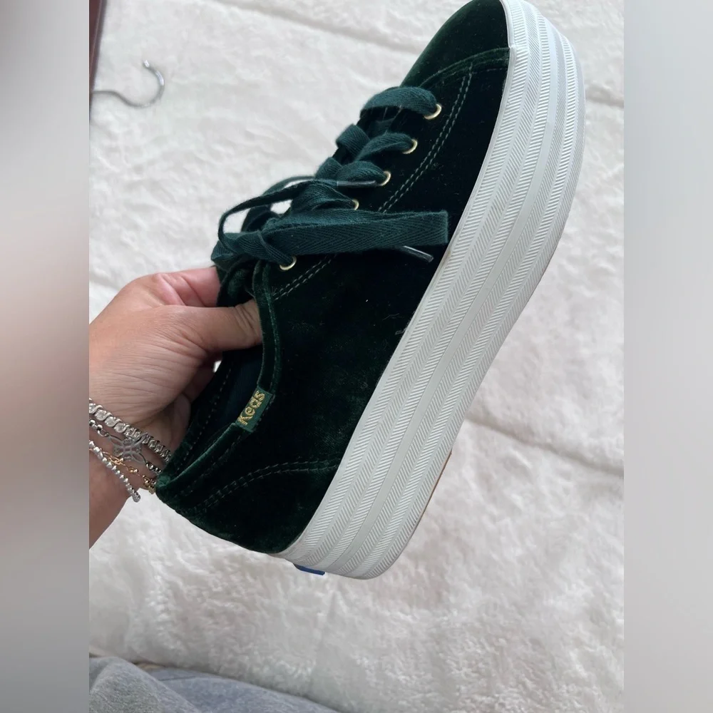 Keds Womens Triple Up Velvet Sneaker size 8